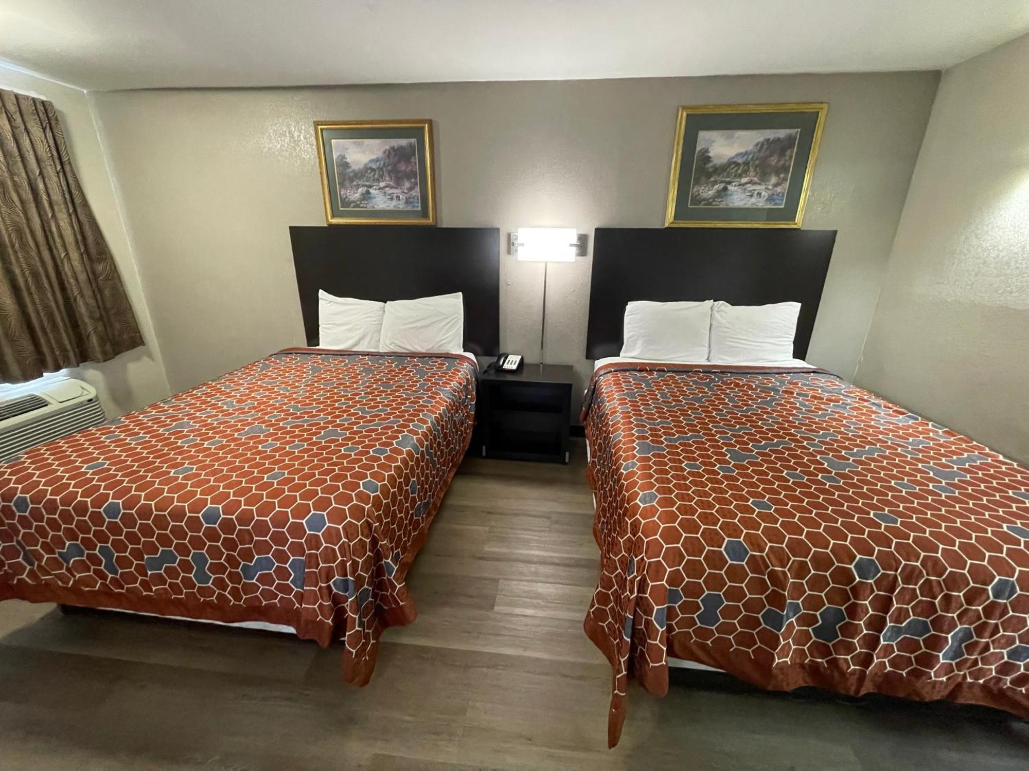 Royal Inn Motel Fredericksburg Bagian luar foto